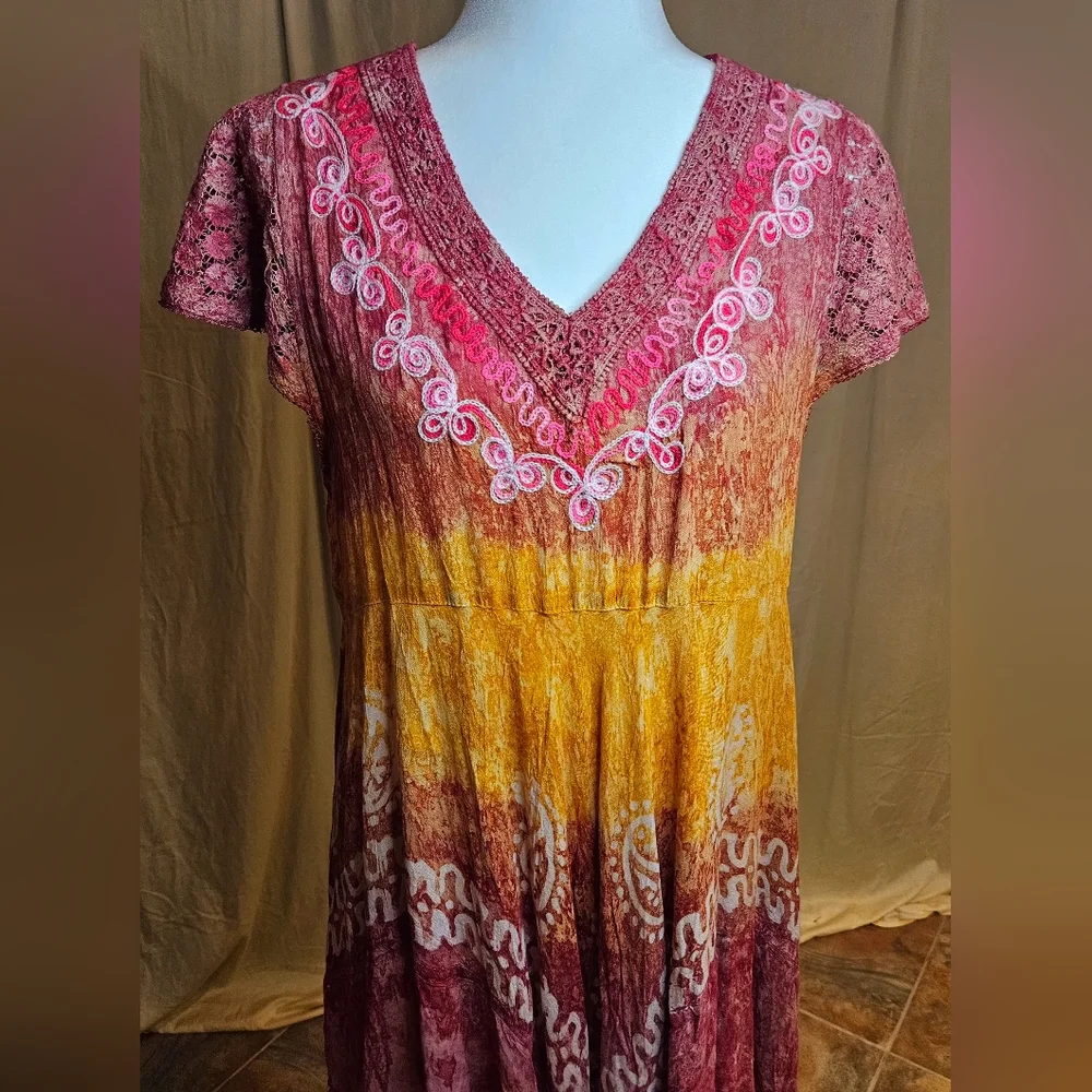NWT Shoreline Boho Tie-dye Embroidery V-neck Dress with Lace Sleeves - Picture 2 of 12